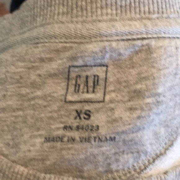 Gap grey sweatshirt with pockets - Picture 3 of 3